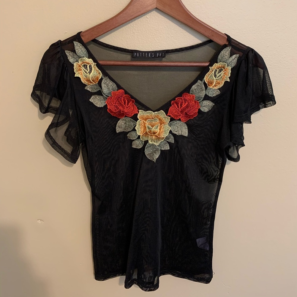 Potter's Pot Mesh Shirt Embroidery Flower